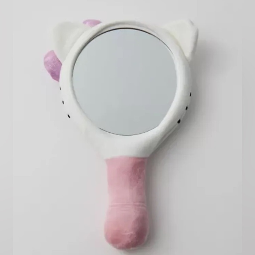The Crème Shop X Hello Kitty Plush Portable Mirror NWT - Picture 3 of 4